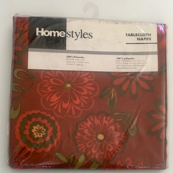 New-HOMESTYLES- Tablecloth - Picture 1 of 6